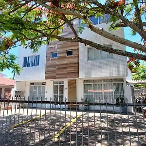 Apartamento Apto 2 Quartos Com Ar A 200m Da, Florianópolis